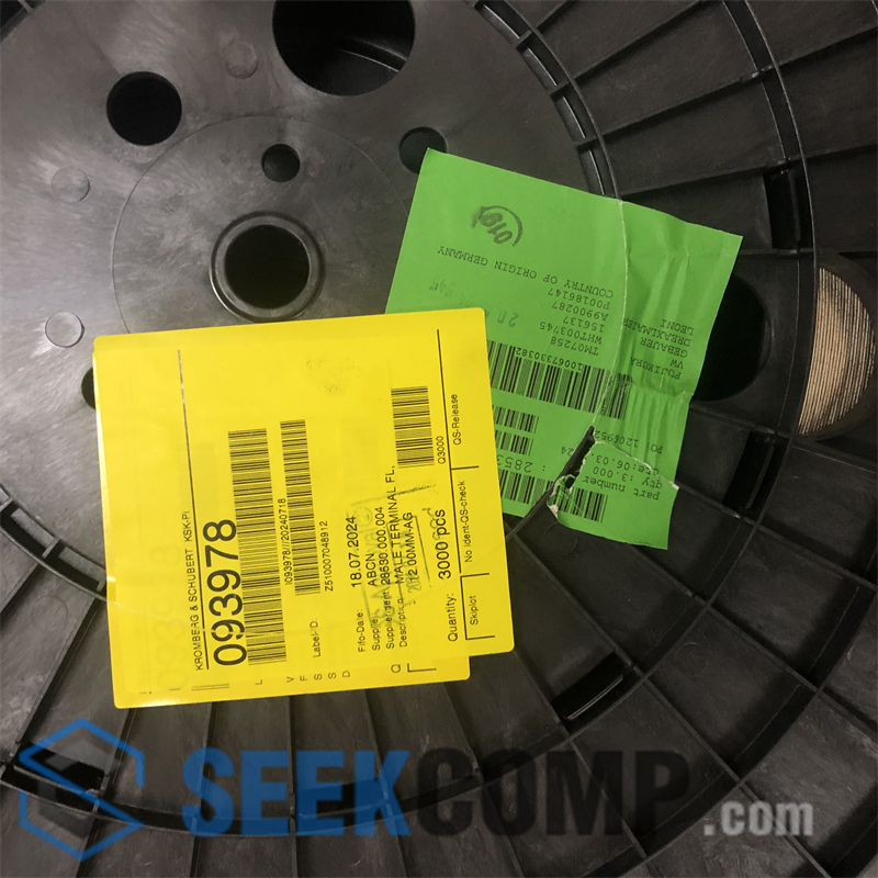 28530000004 - Image 1